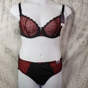 NWT Cacique Red Black Dotted Bra and Panty Set 38C and 14/16